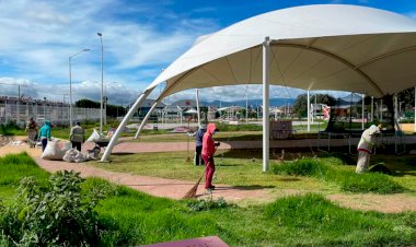 Antorchistas cuidan parques y áreas verdes en Ixtapaluca