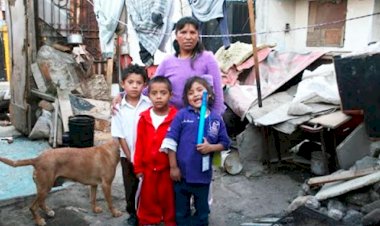 PEF 2022 a modo de AMLO; abandona educación y vivienda. Habrá más pobreza.