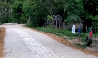 Culmina obra de pavimentación en colonia antorchista de Tantoyuca.