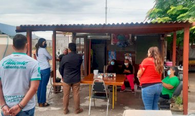 Improvisan comedor en Monclova; que no falta huevito y frijoles 