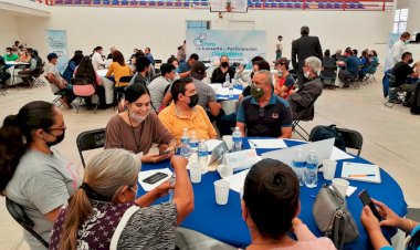 Alzan la voz antorchistas en foro de consulta