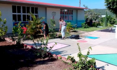 Realizan faena en el preescolar “Gabino Lozano Sánchez”