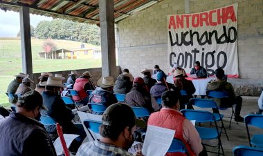 Líderes de San José del Rincón en pie de lucha