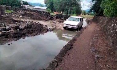 En temporada de lluvias, San Ciro de Acosta se vuelve intransitable