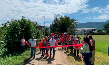 Inauguran obras de electrificación en Tuxpan