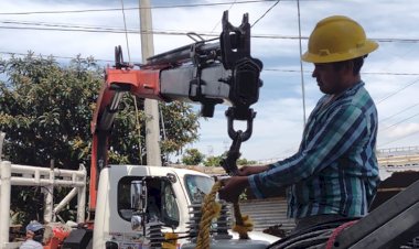 Colonos de Valle Hermoso logran ampliación de red eléctrica