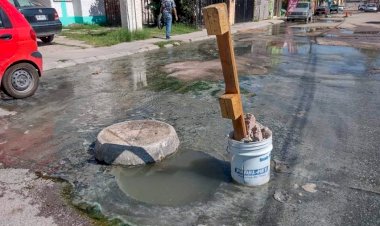 Colonia Progreso suma meses en medio de aguas negras