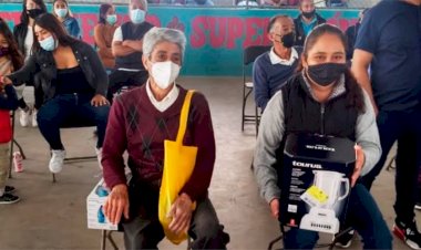 Con éxito, Antorcha Iztapalapa rifa electrodomésticos y enseres para el hogar