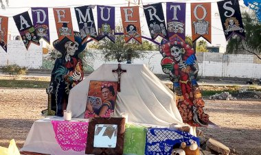 En Valle la Rosita dedican ofrendas a antorchistas fallecidos 