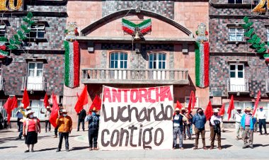 Entrega de pliego petitorio en San Felipe del Progreso