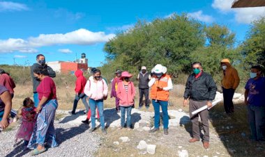 Gestionan ampliaciones de energía eléctrica en Ixcaquixtla