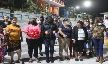 Inauguran pavimentación de calle en colonia Unión