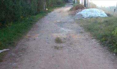 Habitantes de San Ramón solicitan pavimentación para su colonia 