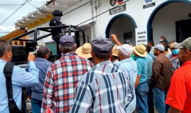 Libertad para los pobladores de Los Naranjos en Tres Valles