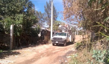 Cumple Ayuntamiento de Tuxpan compromiso de luminarias