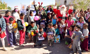 Llevan alegría a niños de comunidades de Coahuila