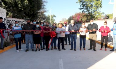 Ayuntamiento antorchista de Tepexi entrega pavimentación en Hoajoyuca