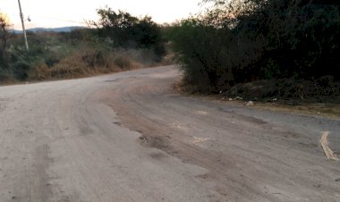 Piden reparación de carretera