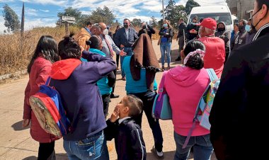 Autoridades de Irimbo realizan recorrido en colonias antorchistas