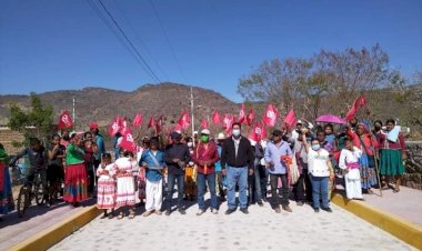 Logran pavimentación en la marginación y el rezago de comunidades indígenas