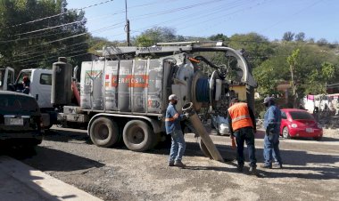 Desalzovan alcantarillado en Sonora