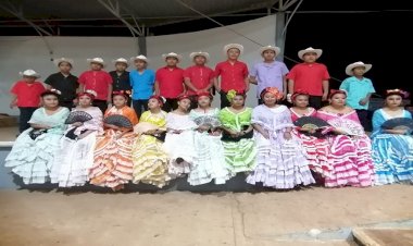 Administración Antorchista celebra el día del amor y la amistad  con arte y cultura