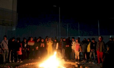 Para fomentar  la convivencia  entre alumnos  y padres de familia, PLC 6 de junio  lleva a cabo lunada