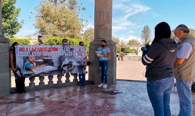 En Ciudad Guzmán, rechazan estudiantes cierre de Escuelas de Tiempo Completo