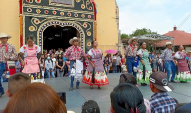 Engalana ballet de RTC fiesta patronal de Zepayautla, Edomex