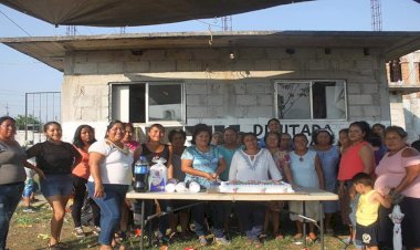 Celebra Antorcha el día de las madres