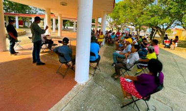 Revisan problemática plenos antorchistas de la colonia Campo Aéreo