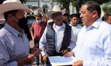 Campesinos luchan por el desarrollo de sus comunidades