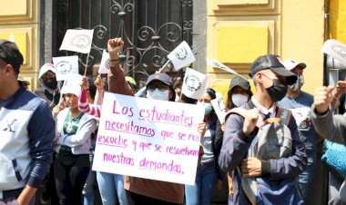 Con cibercampaña, estudiantes exigen educación de calidad