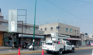 Vecinos logran reparación de luminarias 