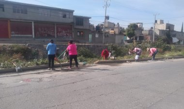 Vecinos realizan faena en colonia Niños Héroes