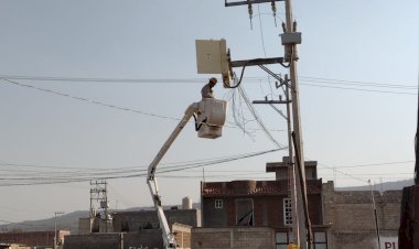 Vecinos de Chalco logran luz para su comunidad