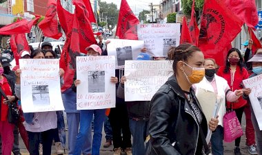 Habitantes de Ecatepec acuden a alcaldía por avance de pliego petitorio