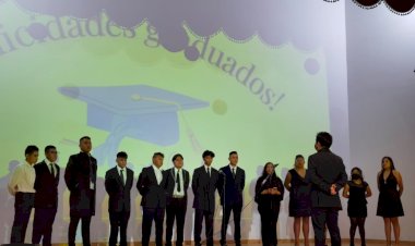 Concluyen escuelas antorchistas ciclo escolar 2021-2022