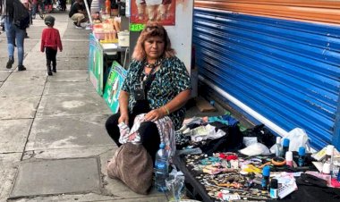 Comerciantes informales padecen la pobreza del país