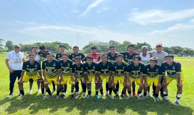 Club FNERRR puerto en la final de liga municipal 