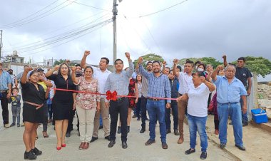 Festejan antorchistas xalapeños, logros en colonia Ampliación Moctezuma