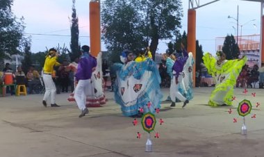 Ballet antorchista ofrece espectáculo para pagar cuenta hospitalaria de un niño