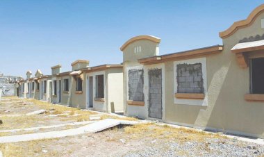 Familias de Mexicali emprenden gestión de programa de vivienda 