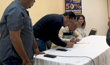 Firma IESIZ convenio con sección 35 de SNTE