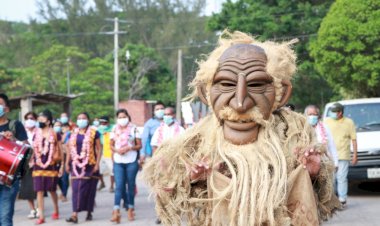 Folclor para humanizar a los pueblos de México