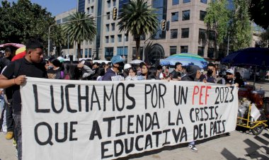 El fondo y la superficie de los problemas educativos