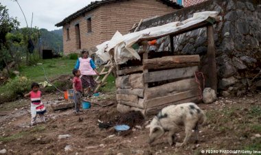 Apoyos al pueblo, estrategia política de AMLO y su 4T