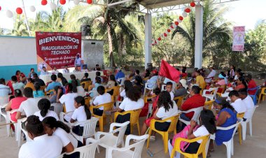 Oaxaqueños celebran nueva obra en la costa