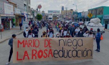 Lecciones de lucha por un bachillerato en Amozoc