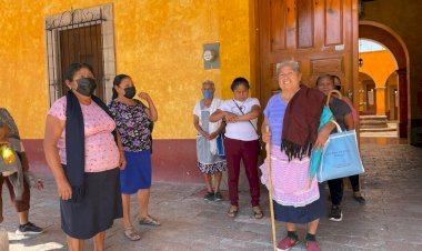 Habitantes de Peñamiller verifican avances en obras públicas